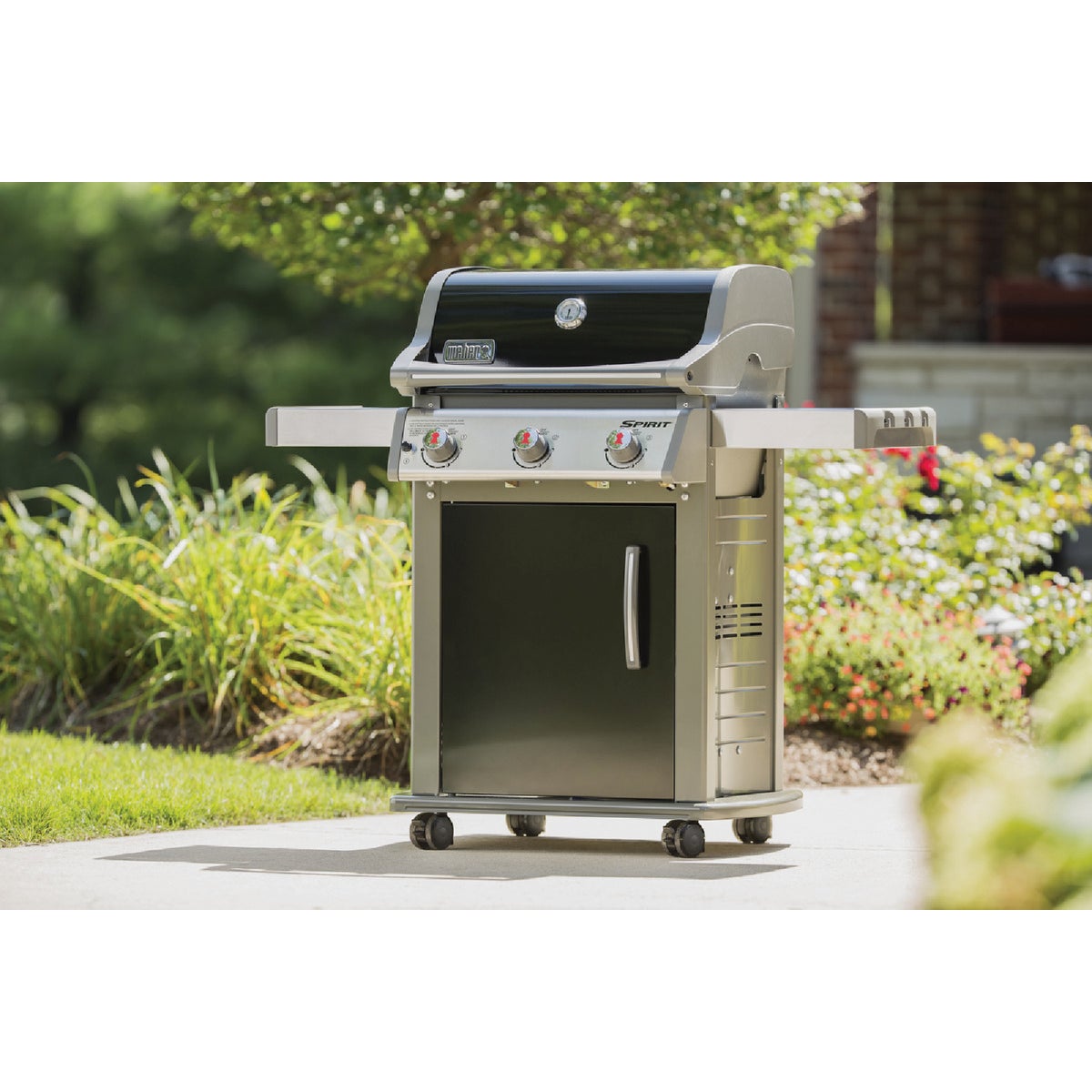 Weber Spirit E-310 3-Burner Liquid Propane Gas Grill, Black Image 3