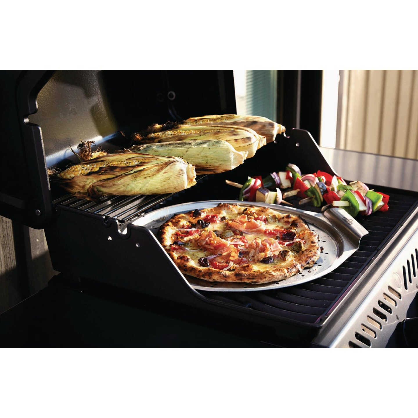 Napoleon Freestyle 425 Propane Gas Grill, Graphite Gray Image 3