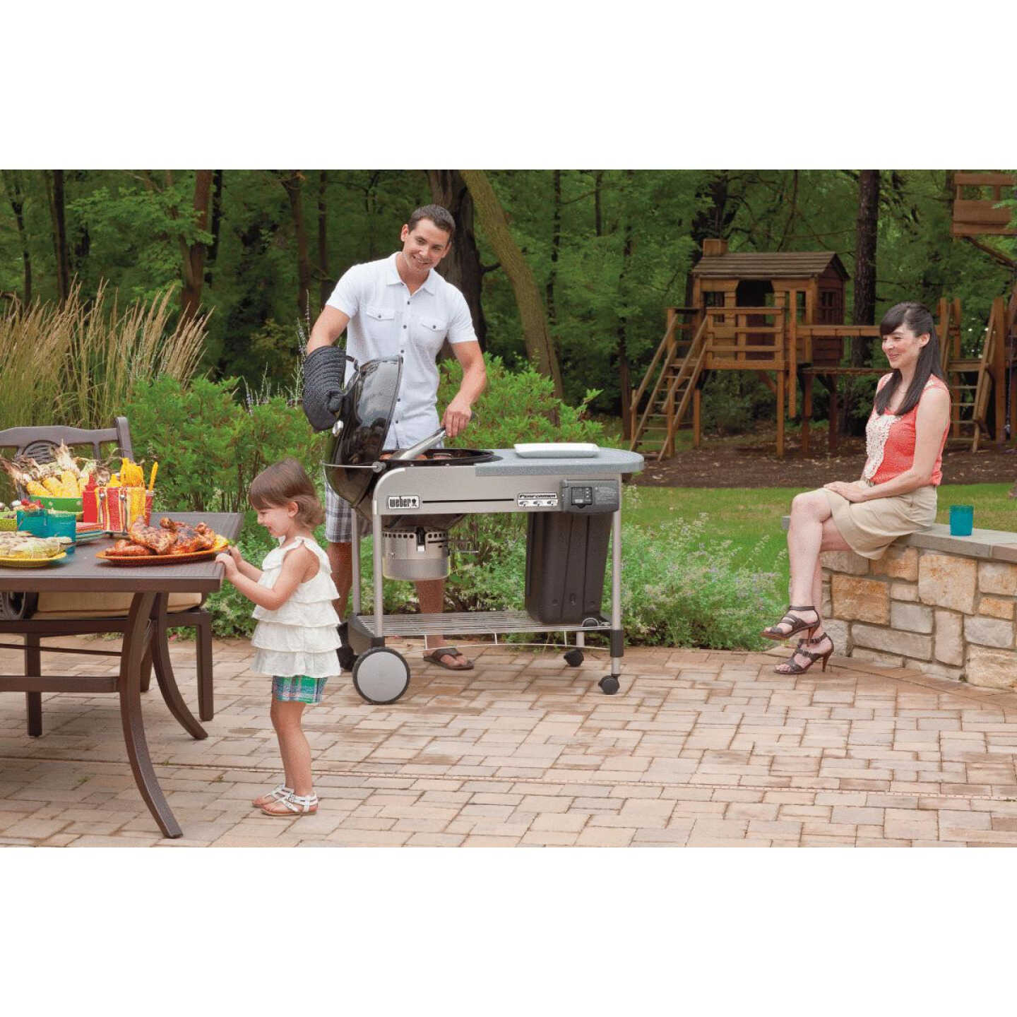 BLACK 22.5" GRILL Image 1