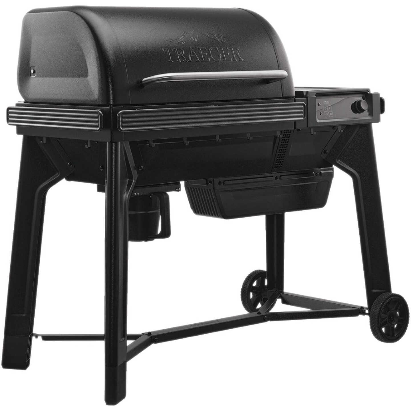 Traeger Woodridge WiFire Pellet Grill Image 12