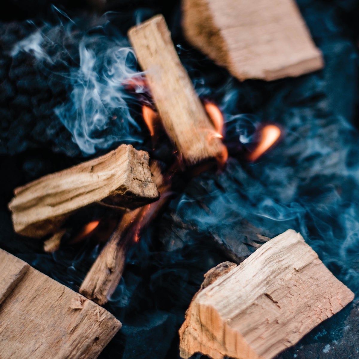 Western 500 Cu. In. Cherry Wood Smoking Chunks Image 2