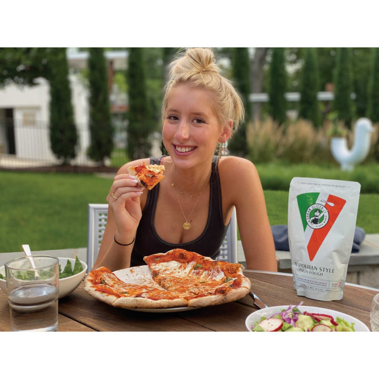 Urban Slicer Pizza Worx Red 8 Oz. Ready To Use Pizza Sauce Image 5