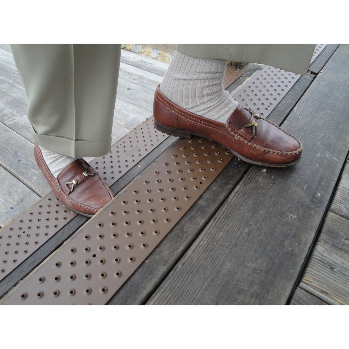 Handi Treads 3.75 In. W. x 30 In. L. Brown Non-Slip Aluminum Tread Image 3