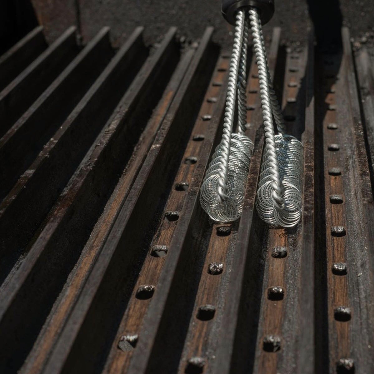 Grill Grate Stainless Steel Cleaning Brush Image 2