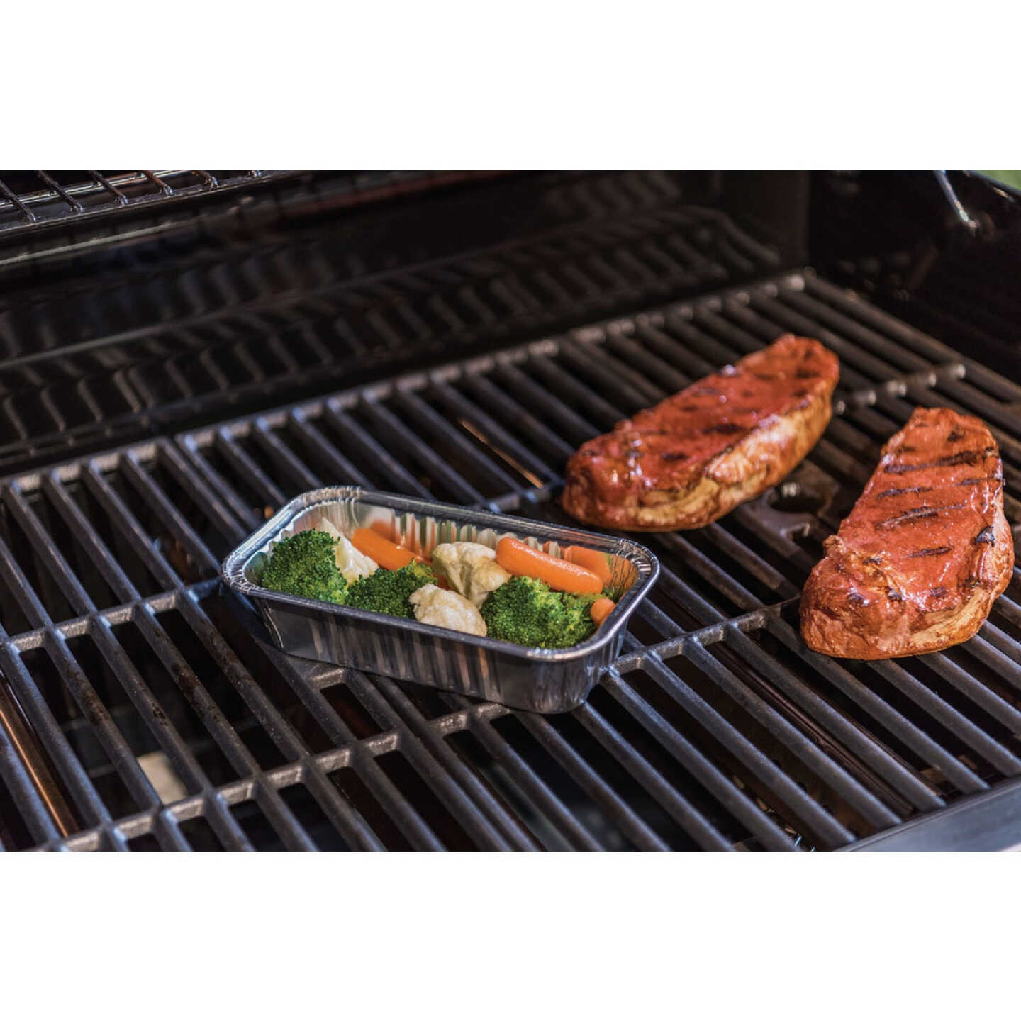 Char-Broil Disposable Drip Pan (10-Pack) Image 2