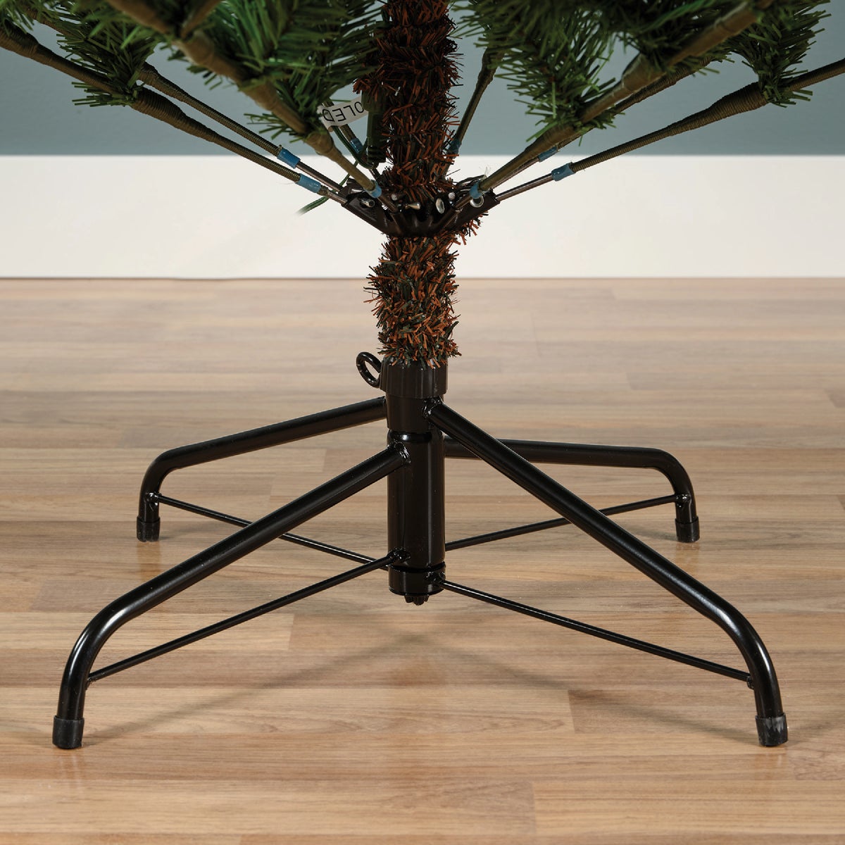 Everlands 6 Ft. Warm White/Multi LED Allison Pine Christmas Tree Image 3