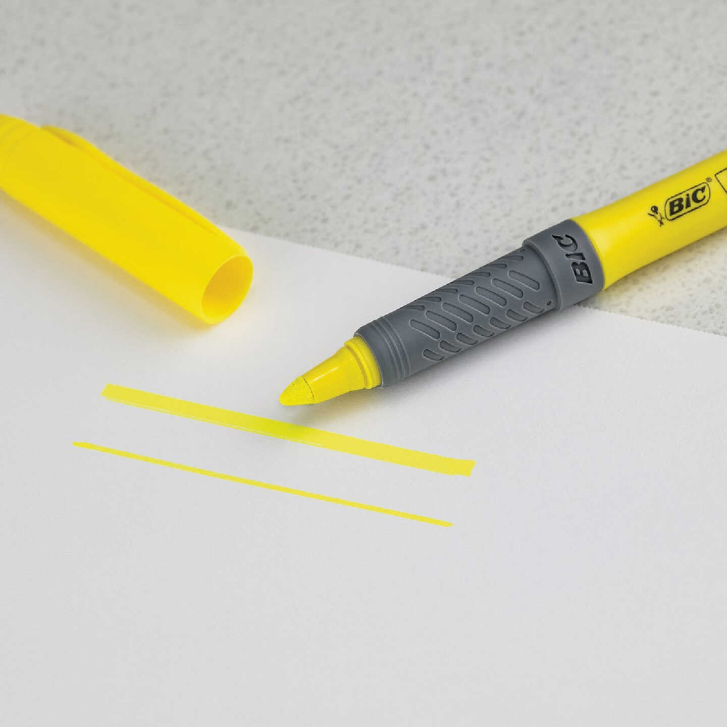 Bic Brite Liner Grip Chisel Tip Yellow Highlighter (2-Pack) Image 2