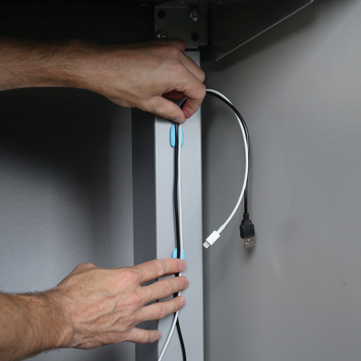 DAP RapidFuse Blue Stik 1 Oz. Blue Reusable Adhesive Putty Image 6