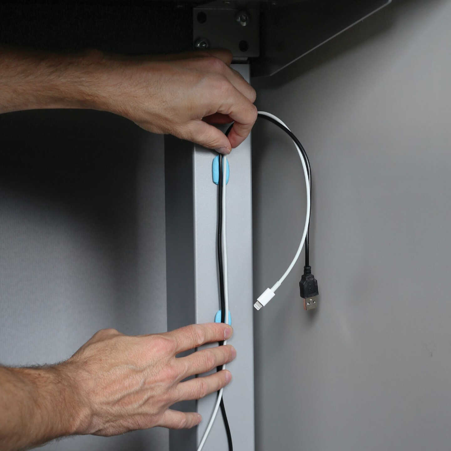 DAP RapidFuse Blue Stik 1 Oz. Blue Reusable Adhesive Putty Image 6