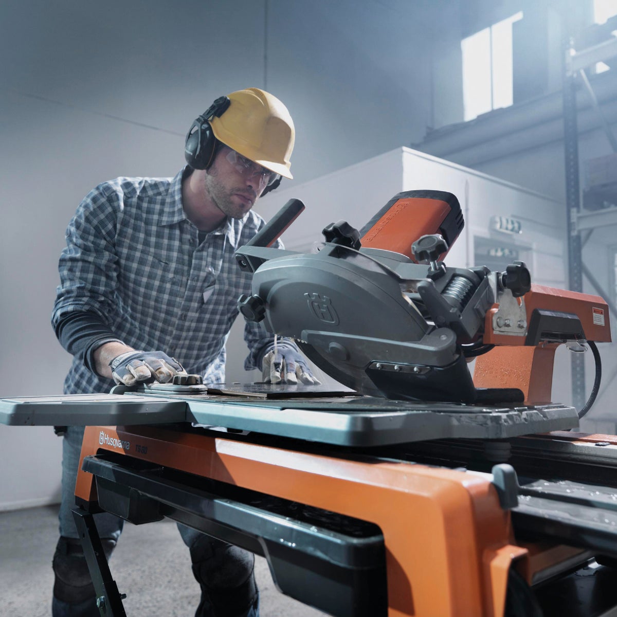 Husqvarna TS60 2.3 HP 120-Volt Tile Saw Image 2