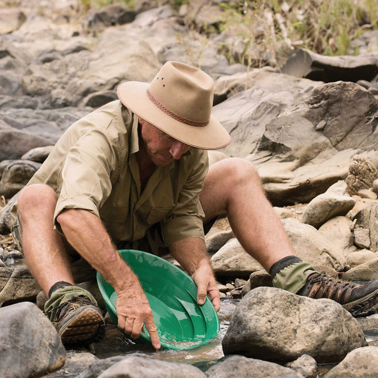 Garrett Gold Pan Kit with Gold Trap Image 6